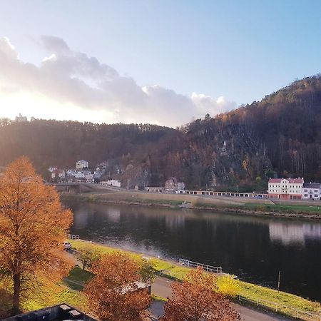 Utulny Apartman V Centru, S Krasnym Vyhledem Decin Exteriör bild